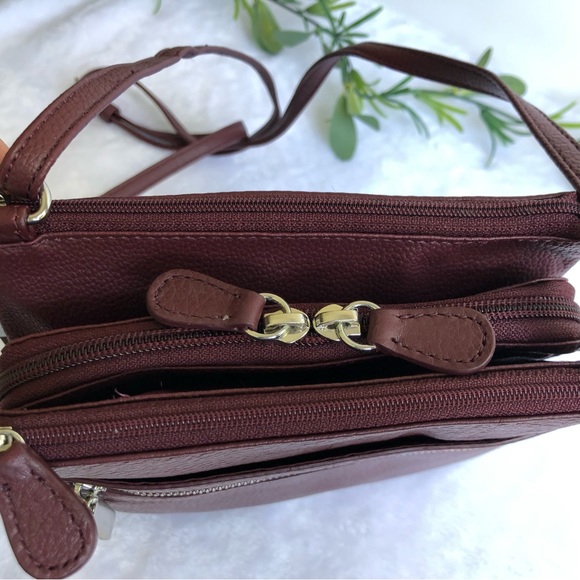 Giani Bernini Softy Core, Wine, NWT - Picture 5 of 7